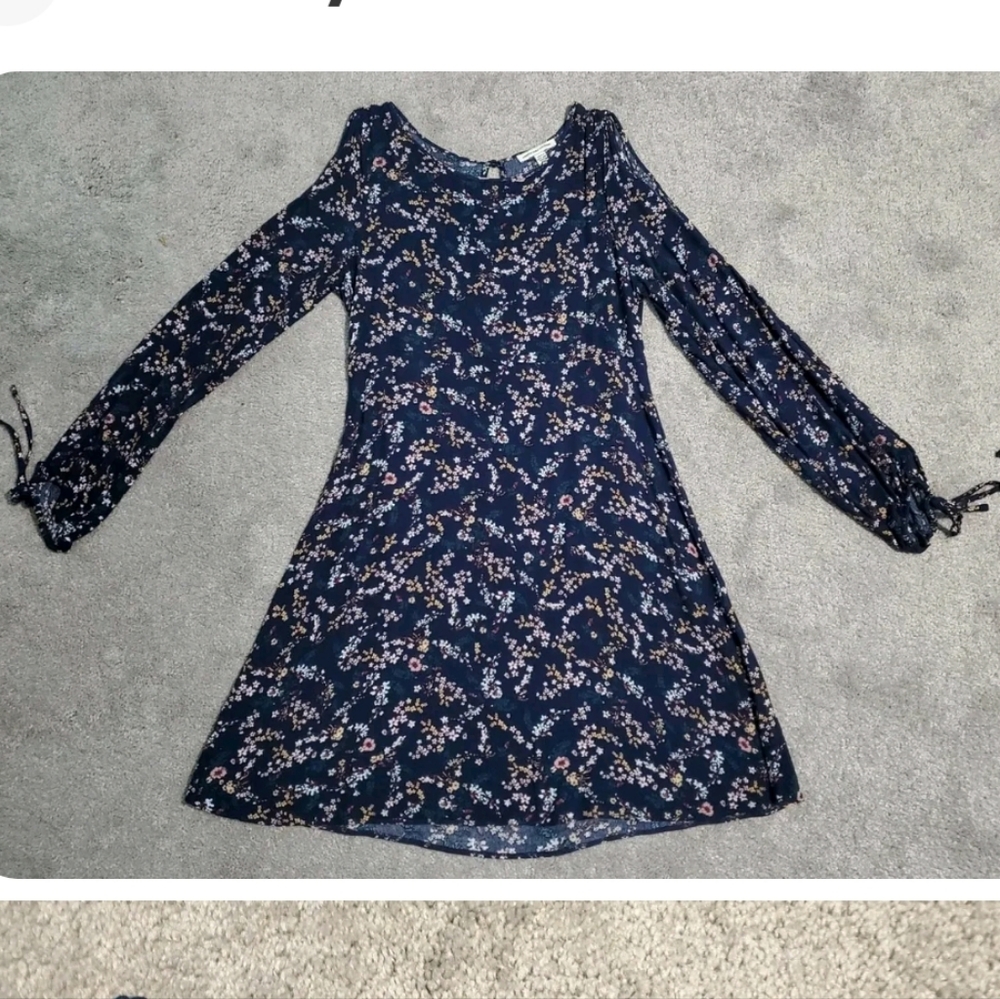 American Eagle Navy Floral Long Sleeve Dress Size Small